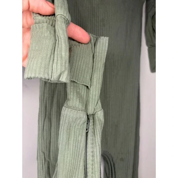Little Sleepies Bamboo Ribbed Zippy Pajamas Minimal Cozy Neutral Size 12-18M - Picture 4 of 5